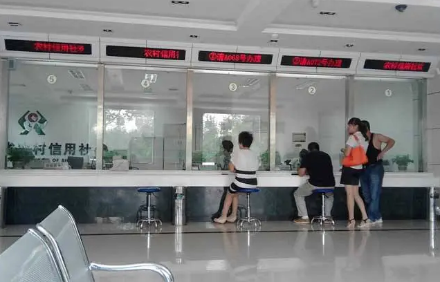 为什么都不建议去邮政银行(我去邮政储蓄银行)-添财网