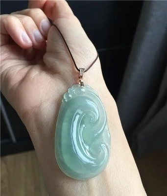 北京典当行回收翡翠和玉首饰哪家好？
