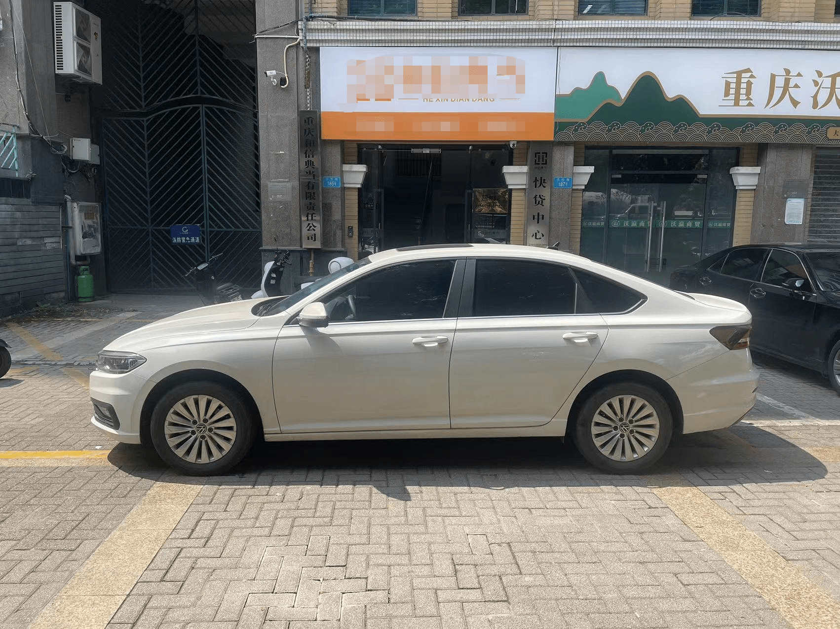 汽车典当不押车