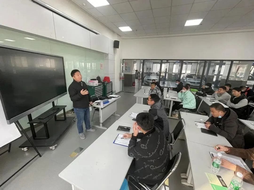 典当汽车案例