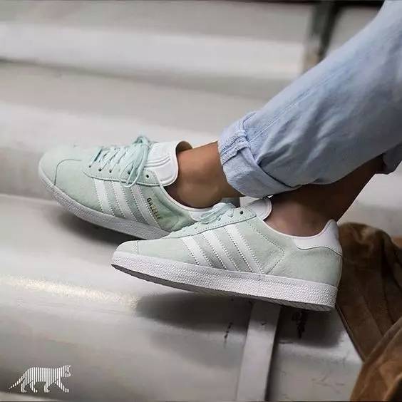 绿鞋