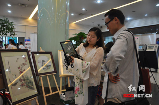 工行融e购商场线下狂欢全球名品“e网打尽”